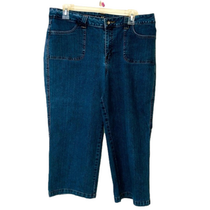 L.A BLUES Medium Wash Denim Capris